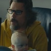 Adopt a Highway: Ethan Hawke coby bývalý vězeň najde v popelnici opuštěné miminko | Fandíme filmu