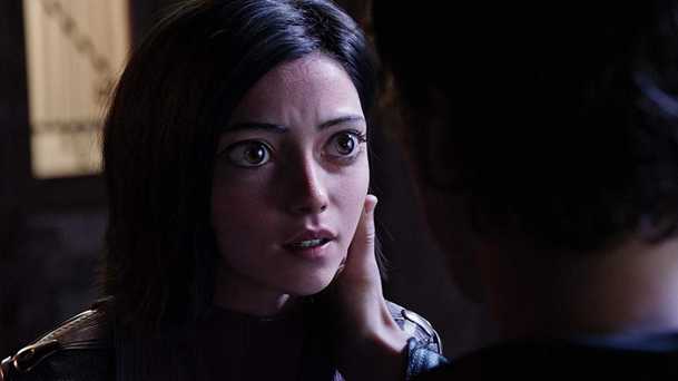 Alita: Další dva herci projevili zájem o pokračování sci-fi s kybernetickou hrdinkou | Fandíme filmu