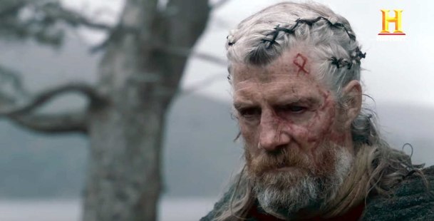 Vikings: Fandové tvůrci seriálu vyhrožují smrtí, pokud zabije milovanou postavu | Fandíme serialům