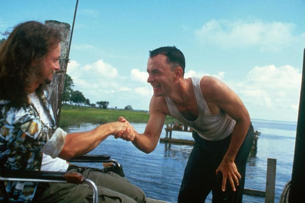 Forrest Gump: Tom Hanks musel zaplatit natáčení legendární scény ze své kapsy | Fandíme filmu