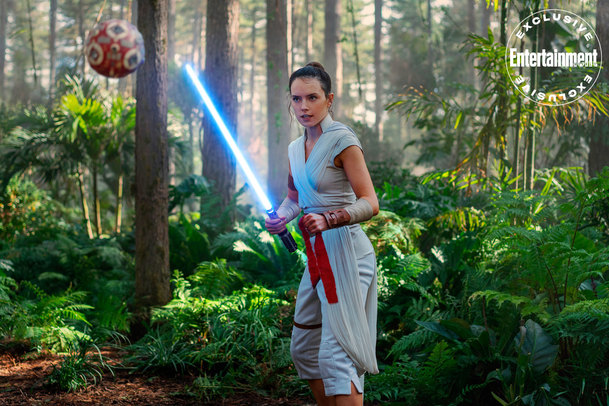 Star Wars: Víme, kdo si vezme na starost příští film z předaleké galaxie | Fandíme filmu