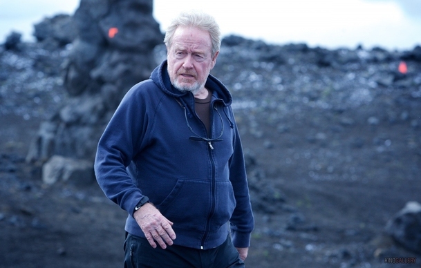 Raised by Wolves: Ridley Scott chystá sci-fi o androidech, kteří na daleké planetě vychovávají lidské děti | Fandíme serialům