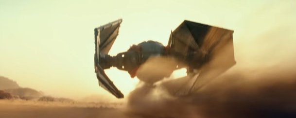 Star Wars: J.J. Abrams hájí svoje chyby a komentuje kritiku od George Lucase | Fandíme filmu