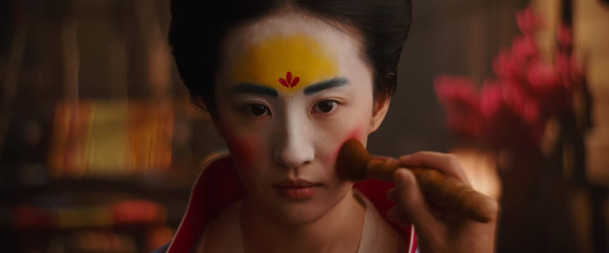 Mulan: Trailer slibuje velkolepé pohádkové dobrodružství ze starověké Číny | Fandíme filmu