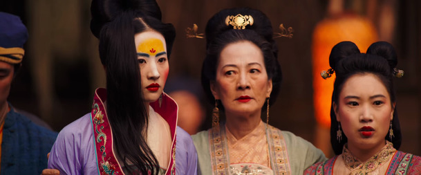 Mulan: Film se znovu posouvá, pořád má ale vyjít letos v létě | Fandíme filmu