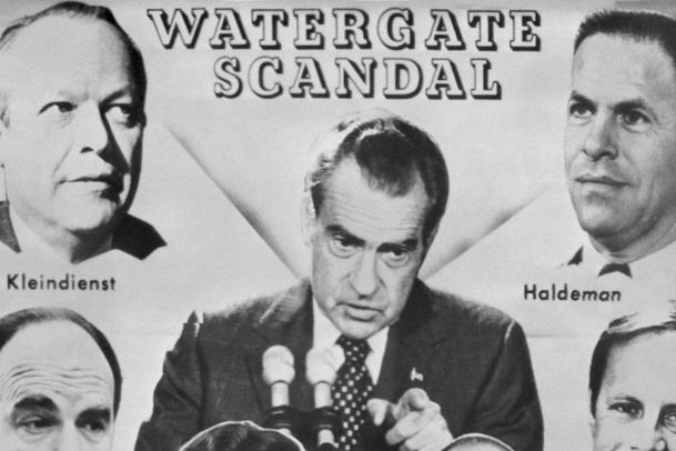 The White House Plumbers: Woody Harrelson a Justin Theroux v minisérii o aféře Watergate | Fandíme serialům