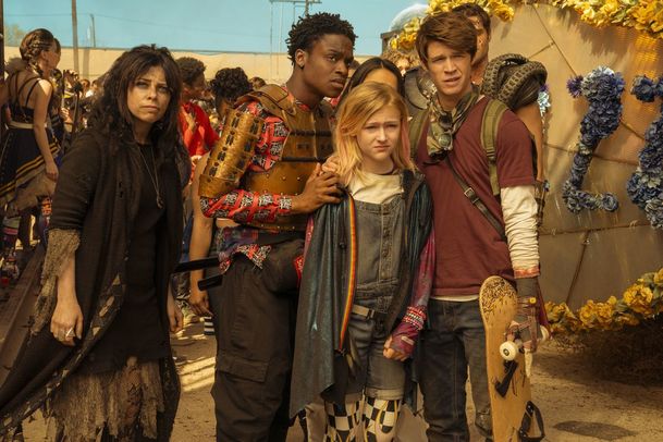 Daybreak: Teenage verze Mad Maxe to balí po první řadě | Fandíme serialům