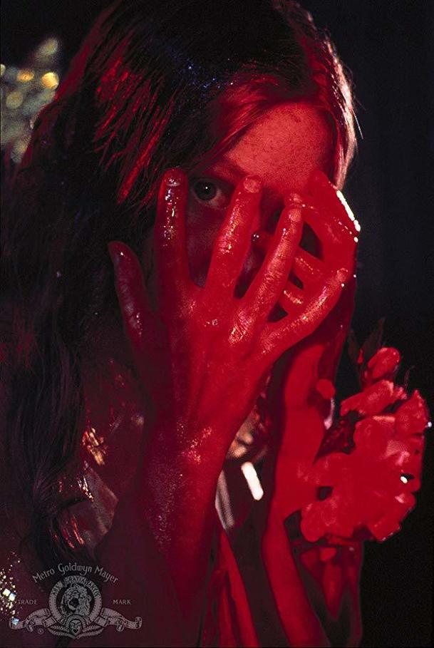 Carrie: Známý hororový příběh Stephena Kinga dostane seriálovou adaptaci | Fandíme serialům