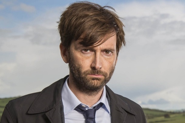 Des: David Tennant si zahraje sériového zabijáka | Fandíme serialům