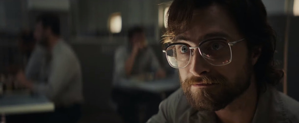 Escape from Pretoria: Daniel Radcliffe prchá z vězení v prvním traileru | Fandíme filmu