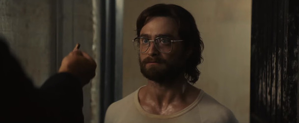 Escape from Pretoria: Daniel Radcliffe prchá z vězení v prvním traileru | Fandíme filmu