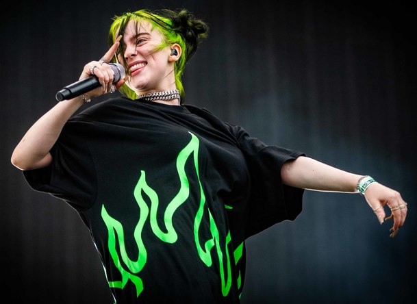 Ceny Grammy opanovala Billie Eilish, autorka příští bondovské písně | Fandíme filmu