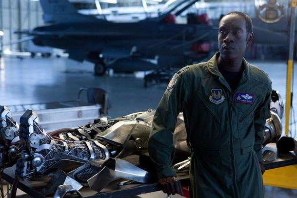 War Machine: Don Cheadle o svojí budoucnosti u Marvelu | Fandíme filmu