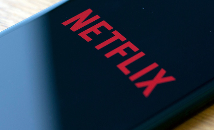Netflix má předtočených dost seriálů, aby mu vydržely do závěru roku | Fandíme seriálům