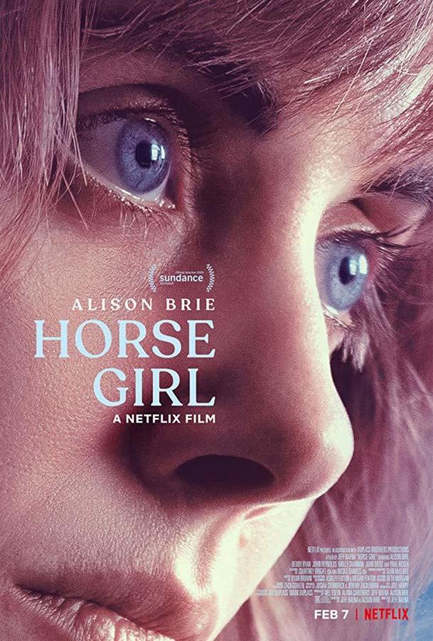 Horse Girl: Alison Brie v psychedelickém thrilleru zažívá šílené stavy | Fandíme filmu