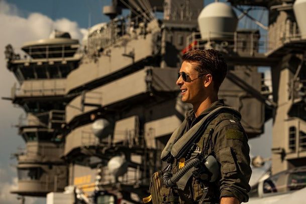 Top Gun: Maverick: Tvrdé natáčení aneb zvracení v kokpitu i speciální povolení námořnictva | Fandíme filmu