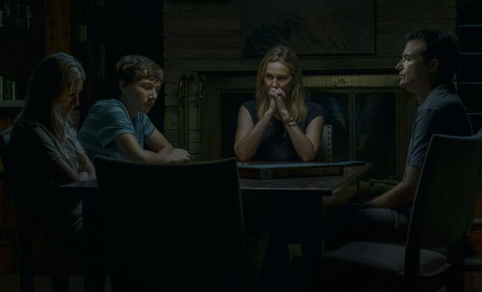 Ozark: 3. řada byla extrémně úspěšná, tvůrci naznačují, co bude dál | Fandíme seriálům