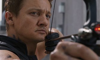 Hawkeye: Je minisérie s Jeremym Rennerem skutečně odložena na neurčito? | Fandíme filmu