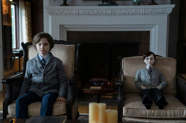 Brahms: The Boy II: Hororová loutka se vrátí - koukněte na trailer | Fandíme filmu