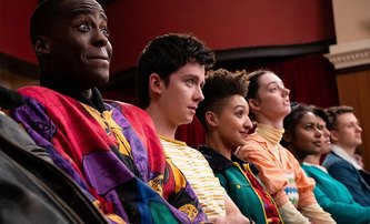Sex Education: Netflix oficiálně potvrdil 3. sezónu | Fandíme filmu