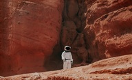 Last Days: V nové sci-fi sérii Země umírá, umělá inteligence vítězí a lidé tajně prchají na Mars | Fandíme filmu