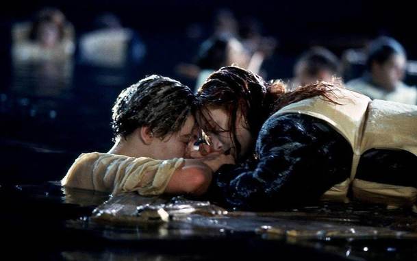 Titanic: Proč musel v závěru filmu Jack doopravdy zemřít | Fandíme filmu