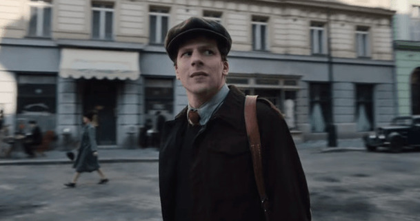 Resistance: Jesse Eisenberg je mim za druhé světové války | Fandíme filmu