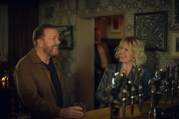 Po životě: V traileru na 2. řadu se Ricky Gervais snaží být dobrák, ale moc mu to nejde | Fandíme serialům
