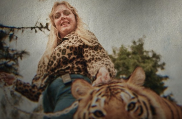 Pán Tygrů: Zoo Joe Exotica soud svěřil do péče Carole Baskin | Fandíme serialům