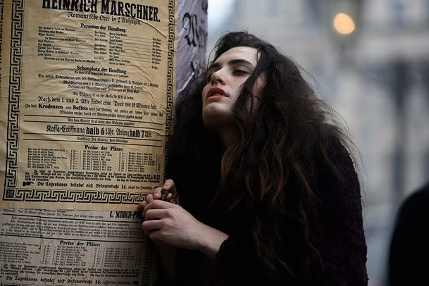 Freud: V seriálu od Netflixu se slavný psycholog zaplete do šetření vraždy | Fandíme serialům