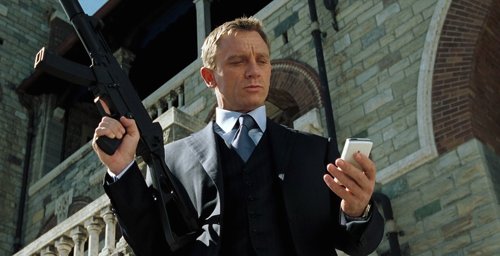 Casino Royale: Původně se počítalo s Brosnanem, točit mohl Tarantino | Fandíme filmu