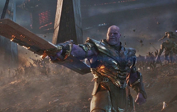 Avengers: Endgame: Thanosovi měli zatápět obří létající mravenci | Fandíme filmu