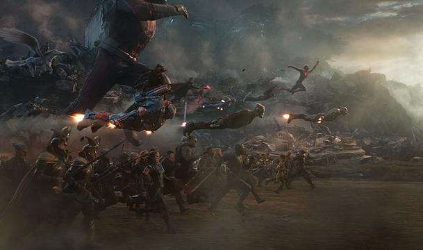 Avengers: Endgame: Šéf Marvelu sdílel video, které připomíná, jak jsme před rokem společně jásali v kinech | Fandíme filmu