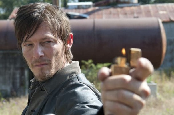 Živí mrtví: Norman Reedus varuje, že jestli Daryl zemře, tak všechno zapálí | Fandíme serialům