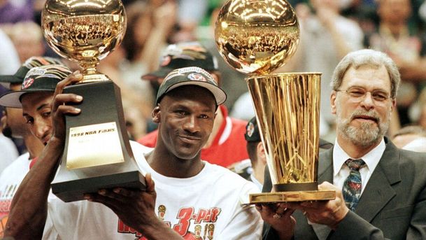 The Last Dance: Sport zmizel, fandy potěší alespoň dokument o Michaelu Jordanovi | Fandíme serialům