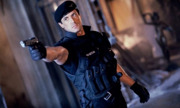 Demolition Man: Původně se měly chopit hlavních rolí dvě jiné akční hvězdy | Fandíme filmu