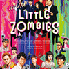 We Are Little Zombies: Japonský bizár s výrazným vizuálem dělá ze sirotků populární kapelu | Fandíme filmu