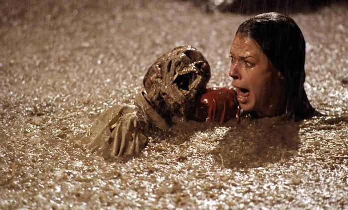 Poltergeist: Legendární horor zřejmě použil místo rekvizit skutečné kostlivce | Fandíme filmu