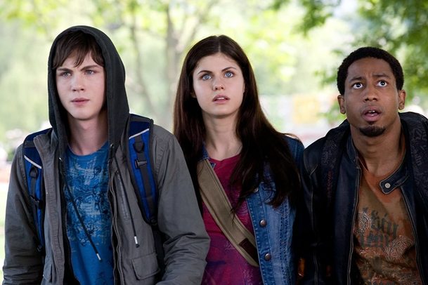 Percy Jackson: Chystaný seriál má podle autora předlohy spravit, co filmy pokazily | Fandíme serialům