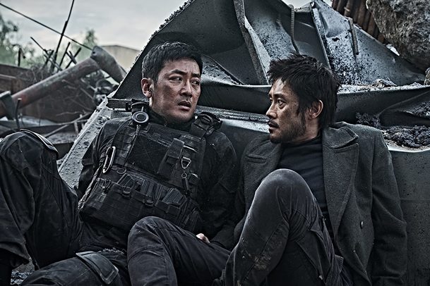 Ashfall: Aktivní sopka rozpoutá peklo na Korejském poloostrově | Fandíme filmu