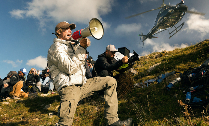 Armored: Michael Bay dohlíží na nový akční thriller ze světa mexických kartelů | Fandíme filmu