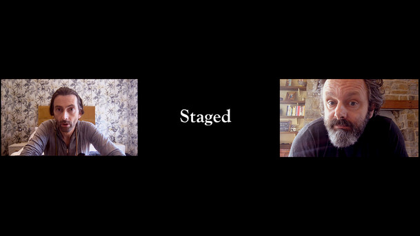 Staged: David Tenant a Michael Sheen chystají komediální sérii přímo z karantény | Fandíme serialům