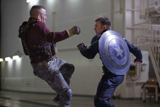 Captain America: Návrat prvního Avengera měl původně začínat ve druhé světové válce | Fandíme filmu