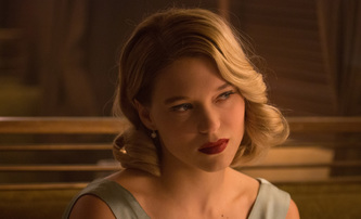 Party of Fools: Bond girl Léa Seydoux se zúčastní párty pořádané v ženské psychiatrické léčebně | Fandíme filmu