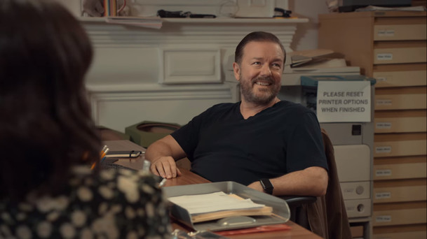 Po životě: Hořkosladká komedie Rickyho Gervaise dostane 3. řadu | Fandíme serialům