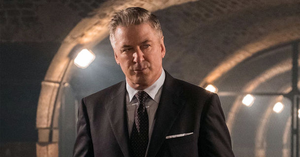 Rust: Alec Baldwin jako stárnoucí desperát na Divokém západě zachraňuje vnuka před šibenicí | Fandíme filmu