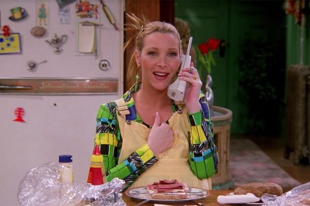 Přátelé: Představitelka Phoebe prozradila, proč se nechce na seriál dívat | Fandíme serialům