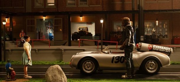 Doom Patrol: Bizarní monstra, paranormální "sex" tým a disco k tomu, trailer na 2. řadu šílenostmi nešetří | Fandíme serialům