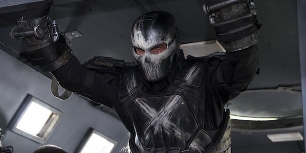 Představitel padoucha Crossbonese volá po jeho vlastním seriálu | Fandíme serialům