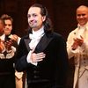 Hamilton: Přelomový muzikál míří do obýváků, je tu první trailer | Fandíme filmu